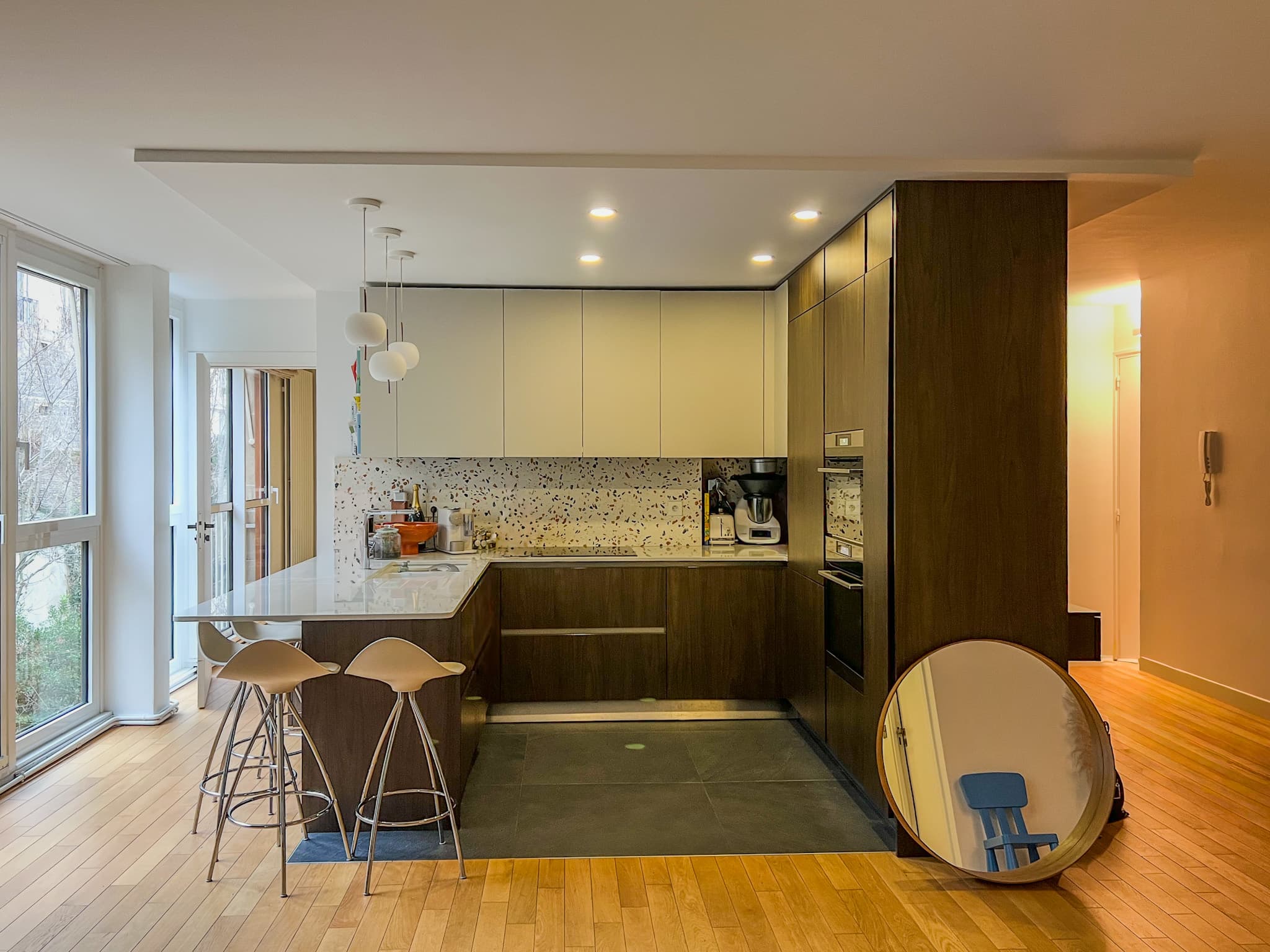 Noyer, fango, terrazzo - un seul univers